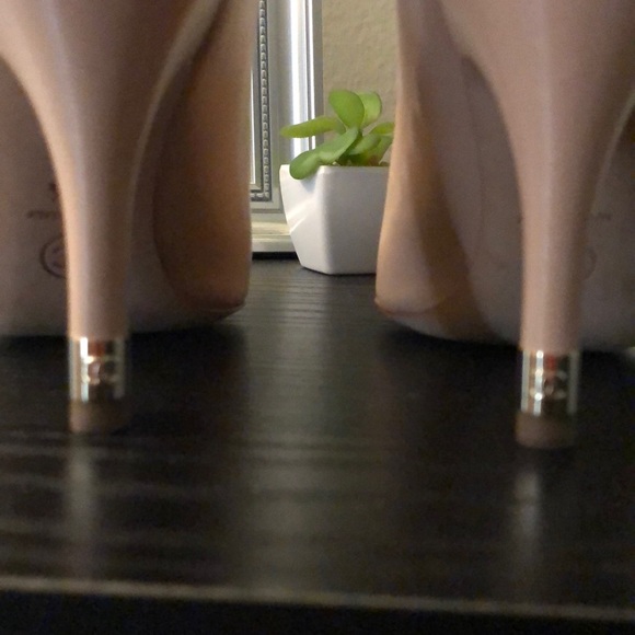 CHANEL BEIGE HEELS - Picture 2 of 5